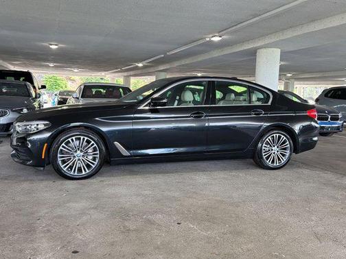 Black Sapphire Metallic 2019 BMW 530 530i