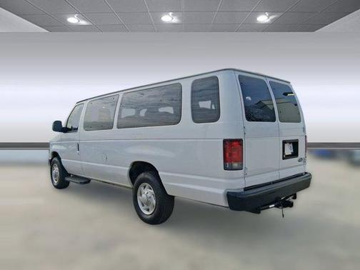 2013 Ford E350 Super Duty XL