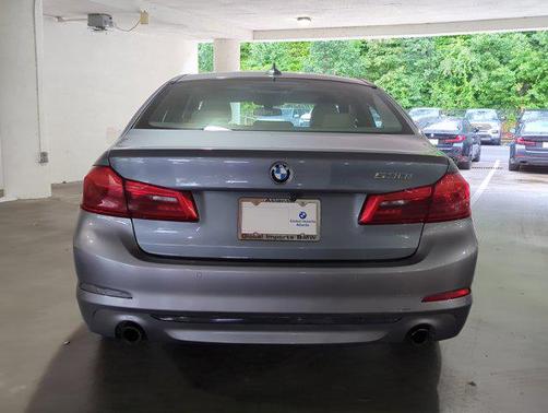 2019 BMW 530 530i