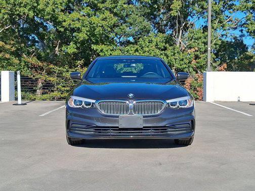 2019 BMW 530 i