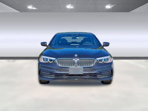 2019 BMW 530 i