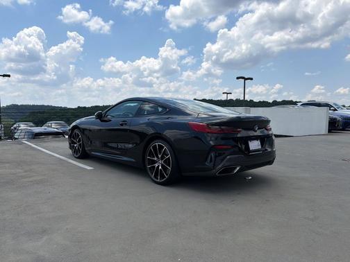 Black Sapphire Metallic 2022 BMW 840 i
