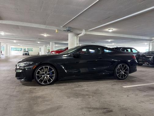 Black Sapphire Metallic 2022 BMW 840 i