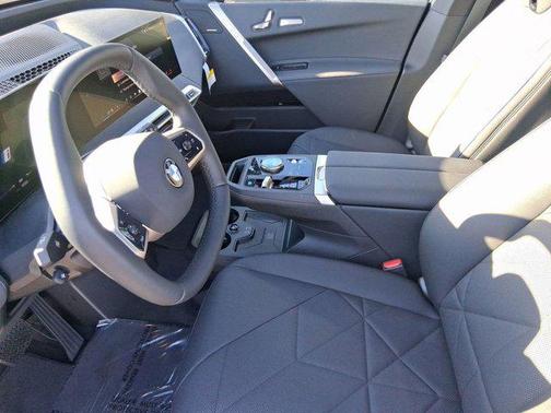 2026 BMW iX xDrive60