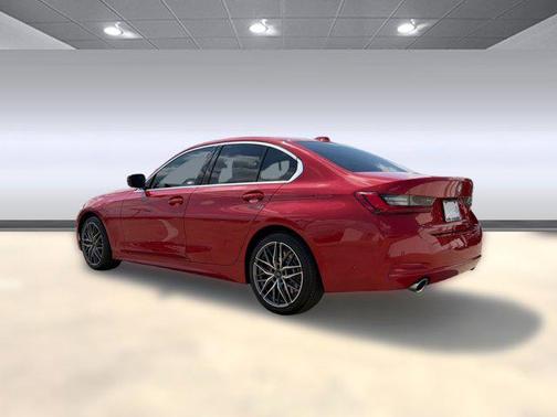 Melbourne Red Metallic 2024 BMW 330 330i