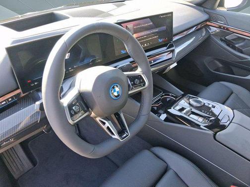 2026 BMW i5 eDrive40