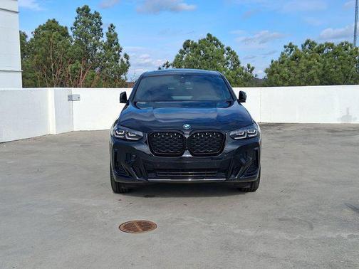 2023 BMW X4 xDrive30i