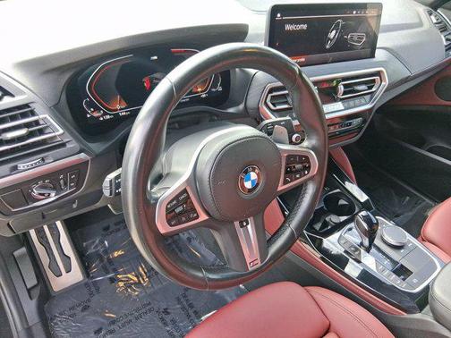 2023 BMW X4 xDrive30i