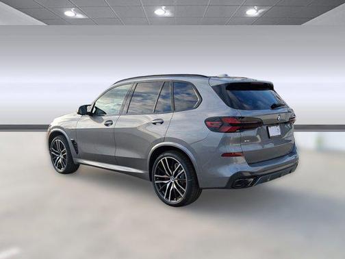 2026 BMW X5 M60i