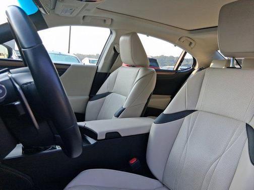 2024 Lexus ES 350 Ultra Luxury