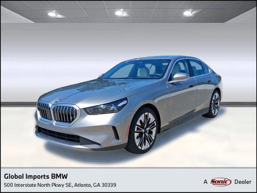 Oxide Grey Metallic 2026 BMW 530 530i