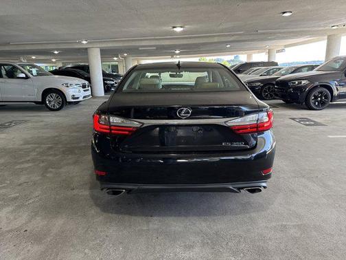 2016 Lexus ES 350 Base
