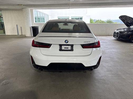 2024 BMW 330 i