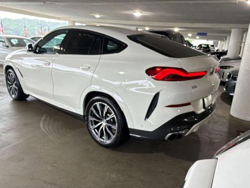 Alpine White 2024 BMW X6 M60i