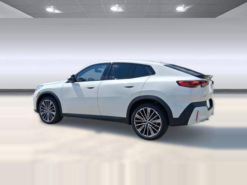 2026 BMW X2 xDrive28i