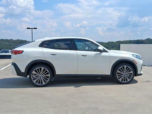 2026 BMW X2 xDrive28i