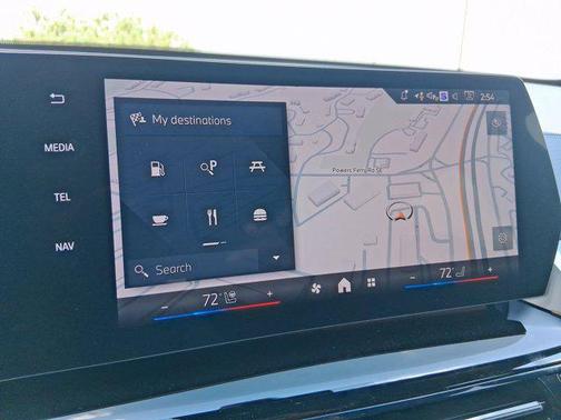 Alpine White 2026 BMW X2 xDrive28i