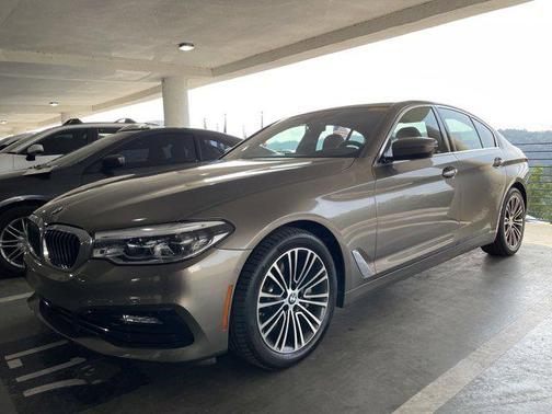 2018 BMW 540 540i