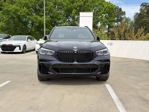 Carbon Black Metallic 2023 BMW X5 M50i