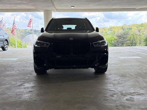 Carbon Black Metallic 2023 BMW X5 M50i