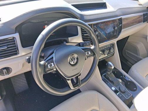 2019 Volkswagen Atlas 3.6L SEL Premium