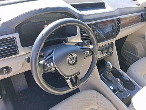 2019 Volkswagen Atlas 3.6L SEL Premium
