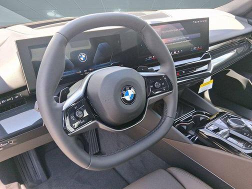 2026 BMW 530 i