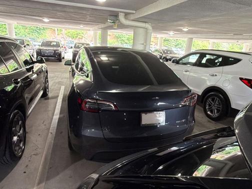Gray 2022 Tesla Model Y Performance Dual Motor All-Wheel Drive