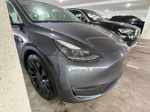 Gray 2022 Tesla Model Y Performance Dual Motor All-Wheel Drive