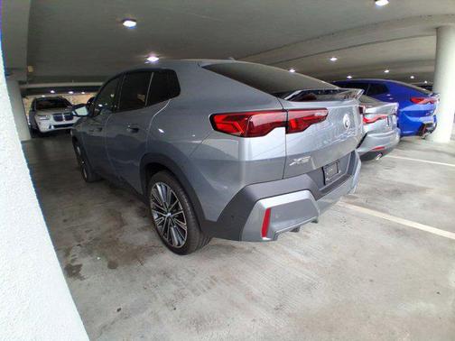 2025 BMW X2 xDrive28i