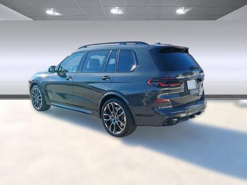 2026 BMW X7 M60i