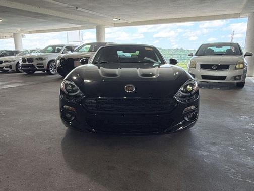 Forte Black Metallic 2019 FIAT 124 Spider Base
