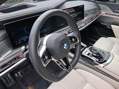 2024 BMW 760 xDrive