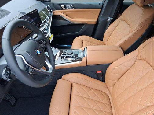 Manhattan Green Metallic 2026 BMW X5 sDrive40i