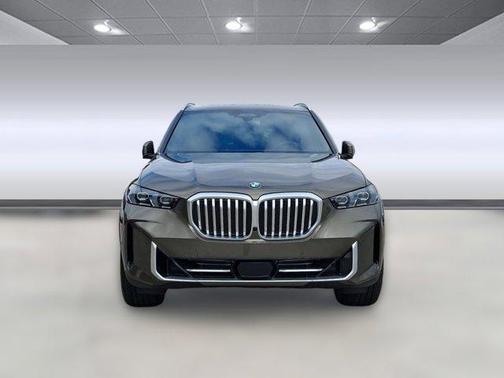 Manhattan Green Metallic 2026 BMW X5 sDrive40i