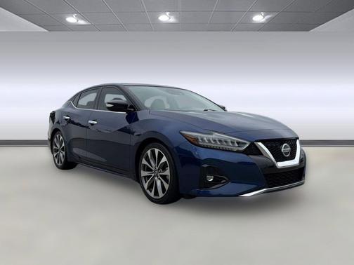 Deep Blue Pearl 2022 Nissan Maxima 3.5 Platinum