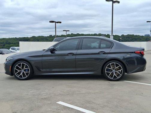 2021 BMW 540 540i