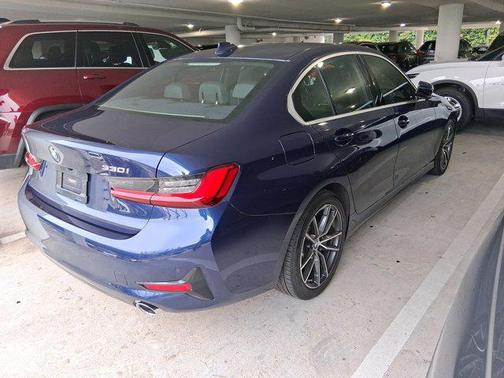 2020 BMW 330 330i