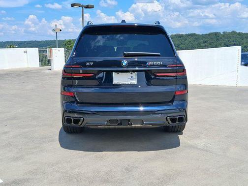 2026 BMW X7 M60i