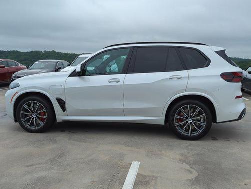 2026 BMW X5 PHEV xDrive50e