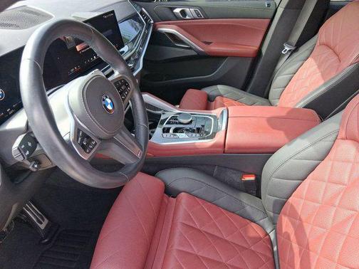 2024 BMW X6 xDrive40i