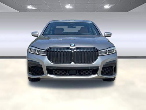 2022 BMW 750 i xDrive