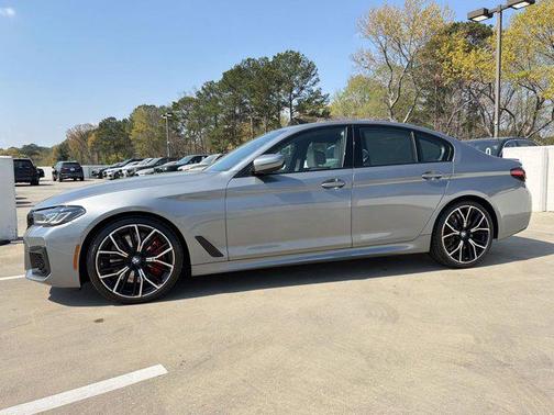 Skyscraper Gray Metallic 2023 BMW M550 i Xdrive