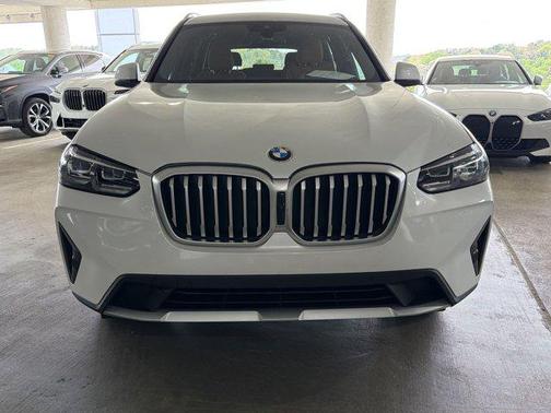 Mineral White Metallic 2024 BMW X3 sDrive30i