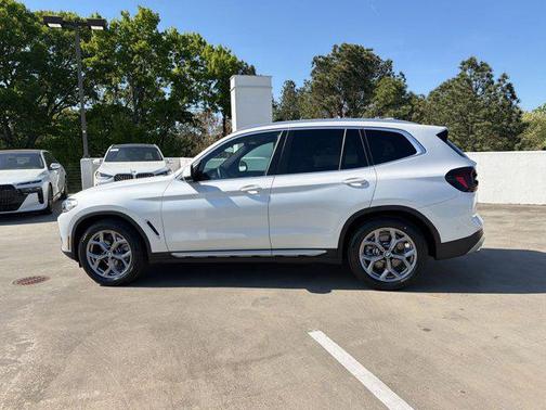 Mineral White Metallic 2024 BMW X3 sDrive30i