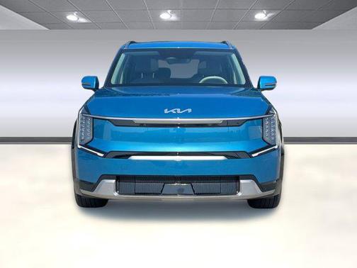 2024 Kia EV9 Land