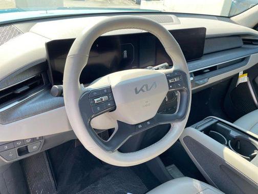 2024 Kia EV9 Land