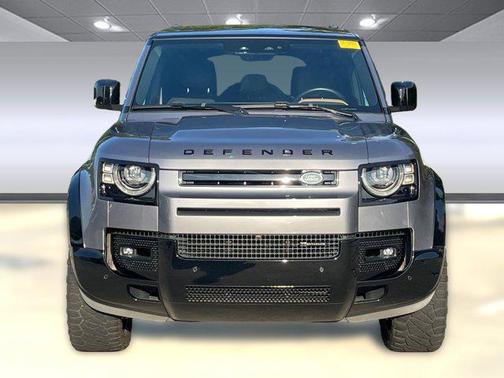 2023 Land Rover Defender 110 X-Dynamic SE