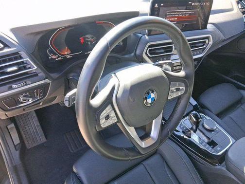 2023 BMW X4 xDrive30i