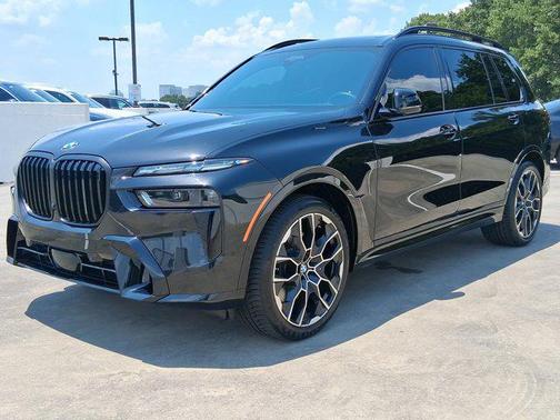 2024 BMW X7 xDrive40i